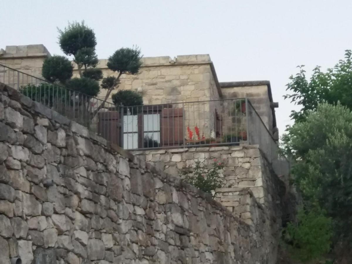 Georgia'S House Bed & Breakfast Fyti Екстериор снимка