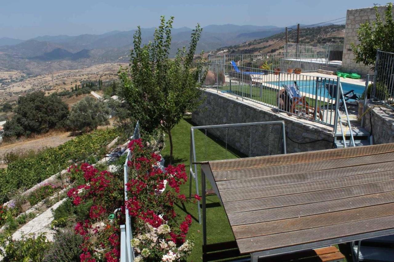 Georgia'S House Bed & Breakfast Fyti Екстериор снимка