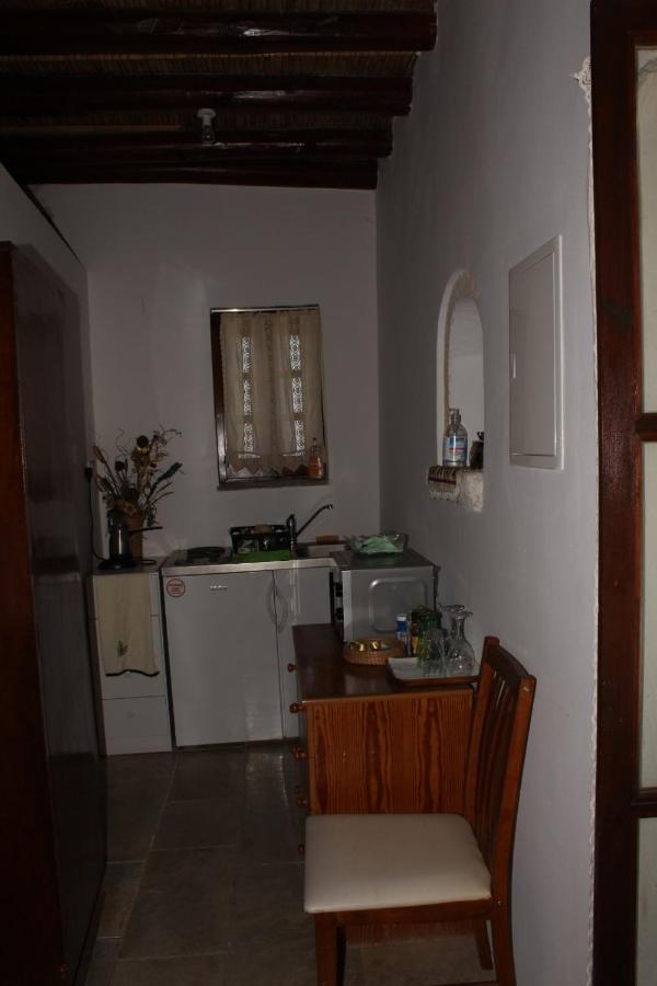 Georgia'S House Bed & Breakfast Fyti Екстериор снимка